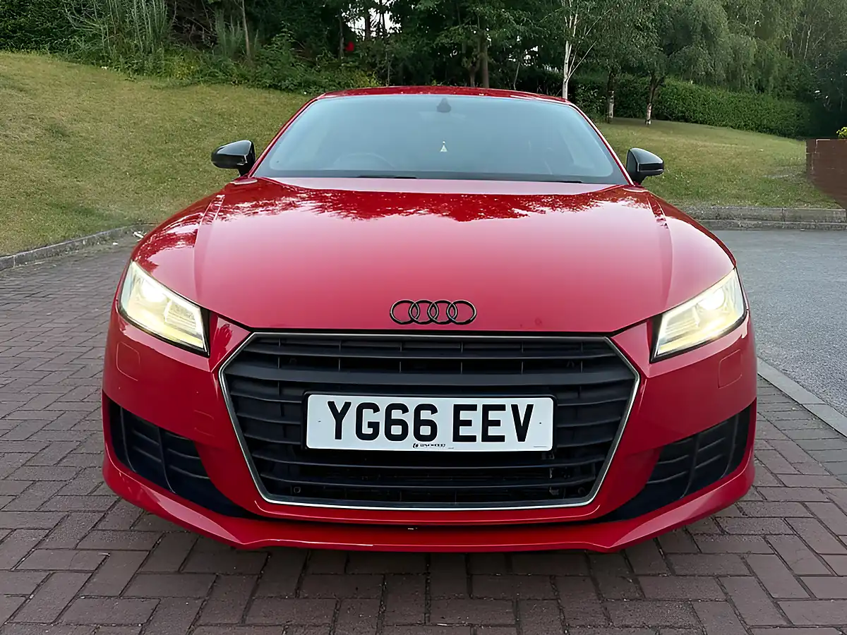 Used 2016 Audi Tt Sport Red - Interior and Exterior details 2