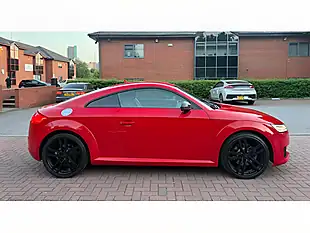Used 2016 Audi Tt Sport Red - Interior and Exterior details 4