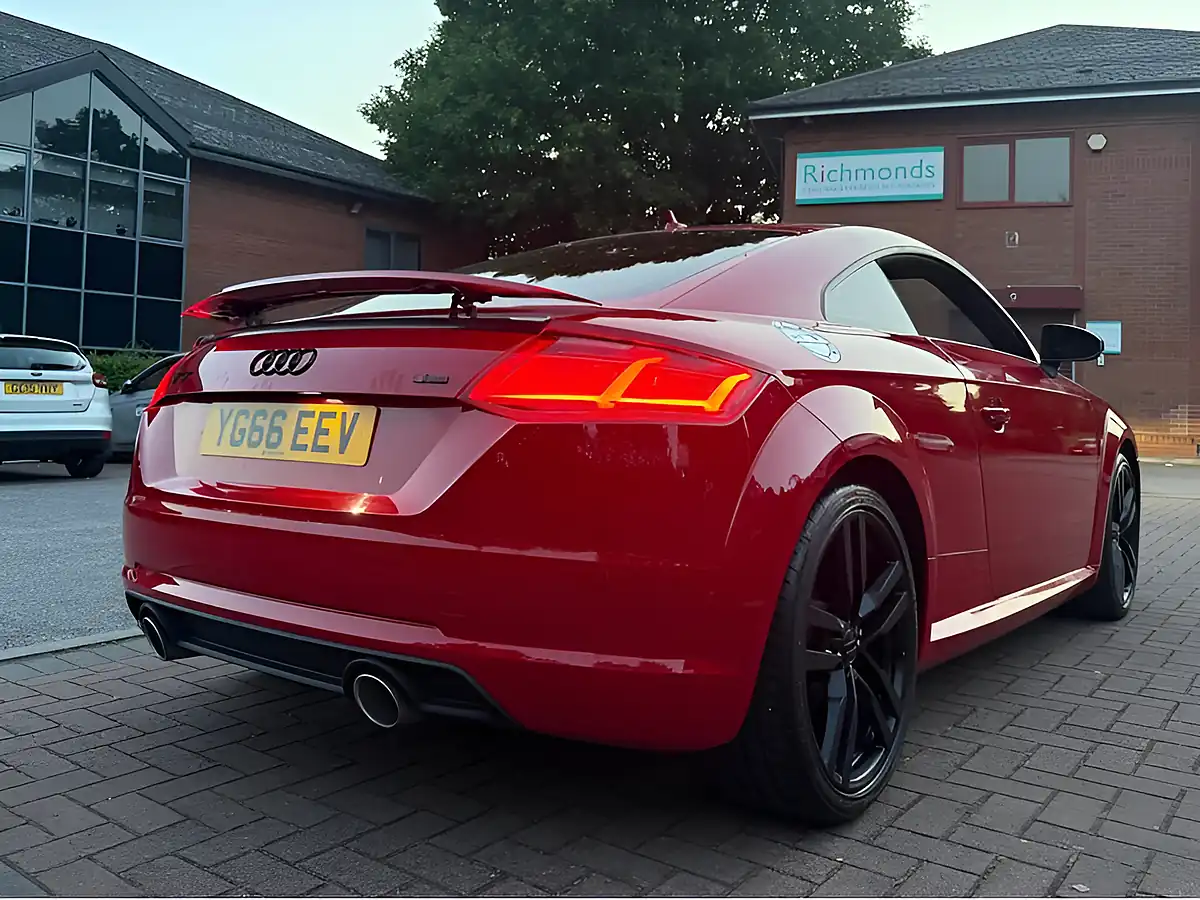 Used 2016 Audi Tt Sport Red - Interior and Exterior details 6