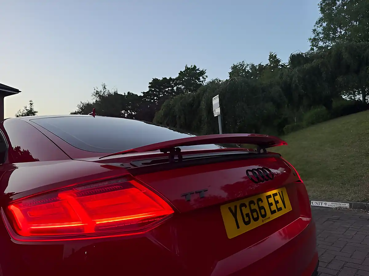 Used 2016 Audi Tt Sport Red - Interior and Exterior details 8