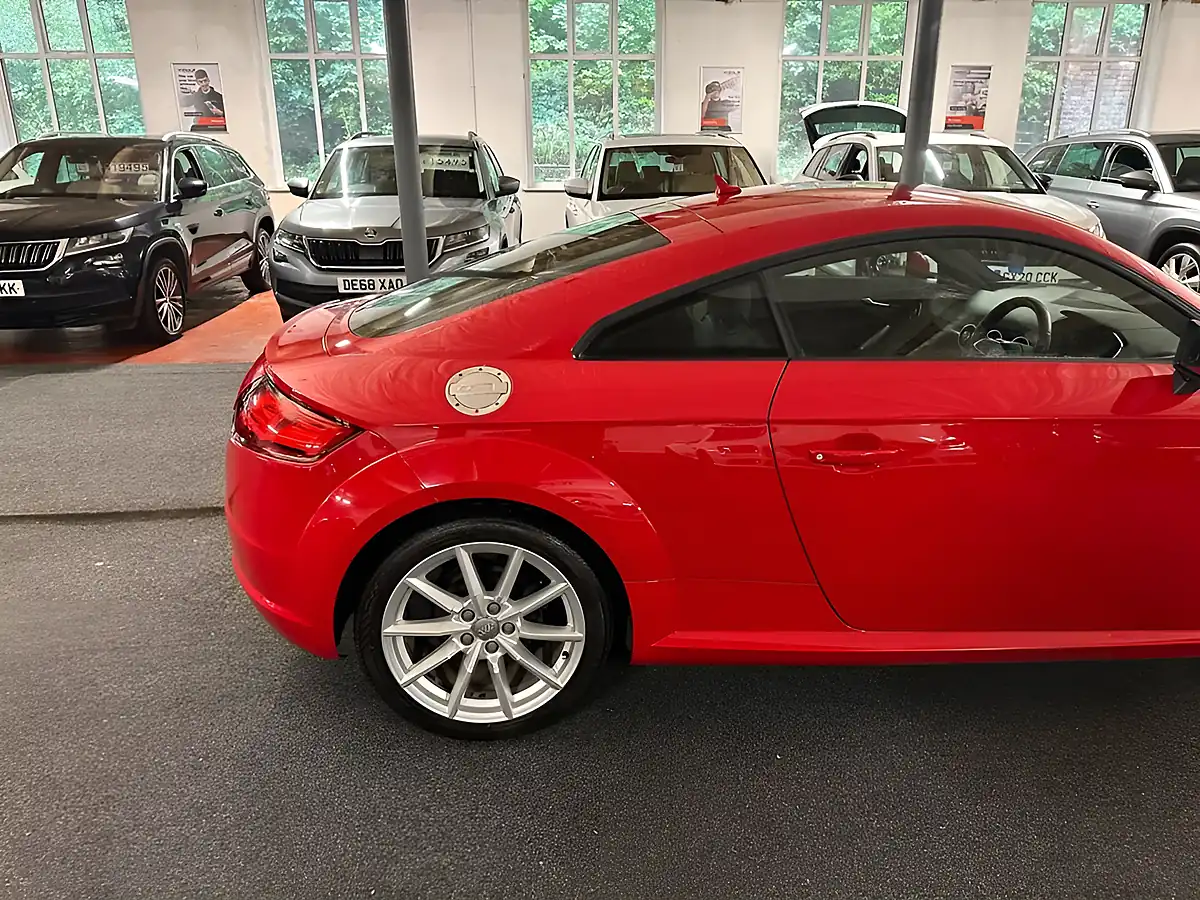 Used 2016 Audi Tt Sport Red - Interior and Exterior details 12
