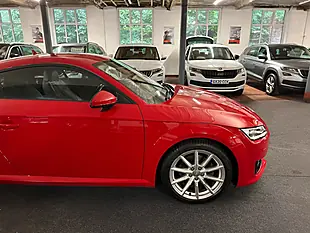 Used 2016 Audi Tt Sport Red - Interior and Exterior details 16