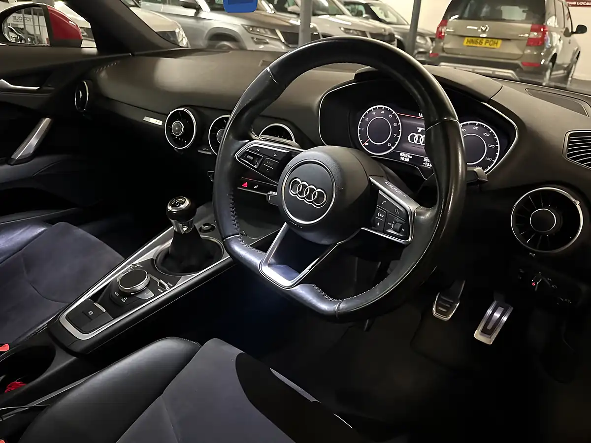 Used 2016 Audi Tt Sport Red - Interior and Exterior details 17
