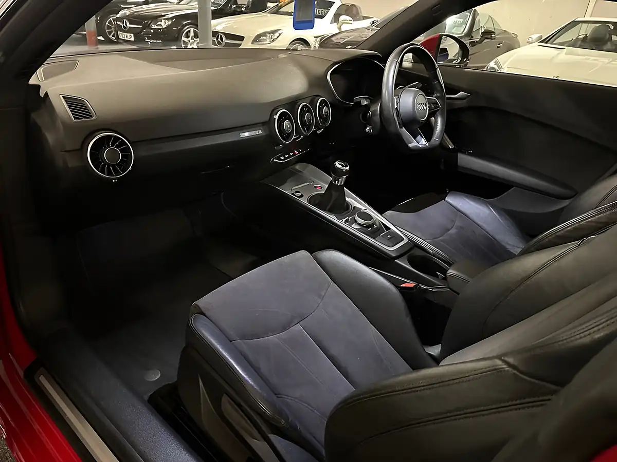 Used 2016 Audi Tt Sport Red - Interior and Exterior details 6