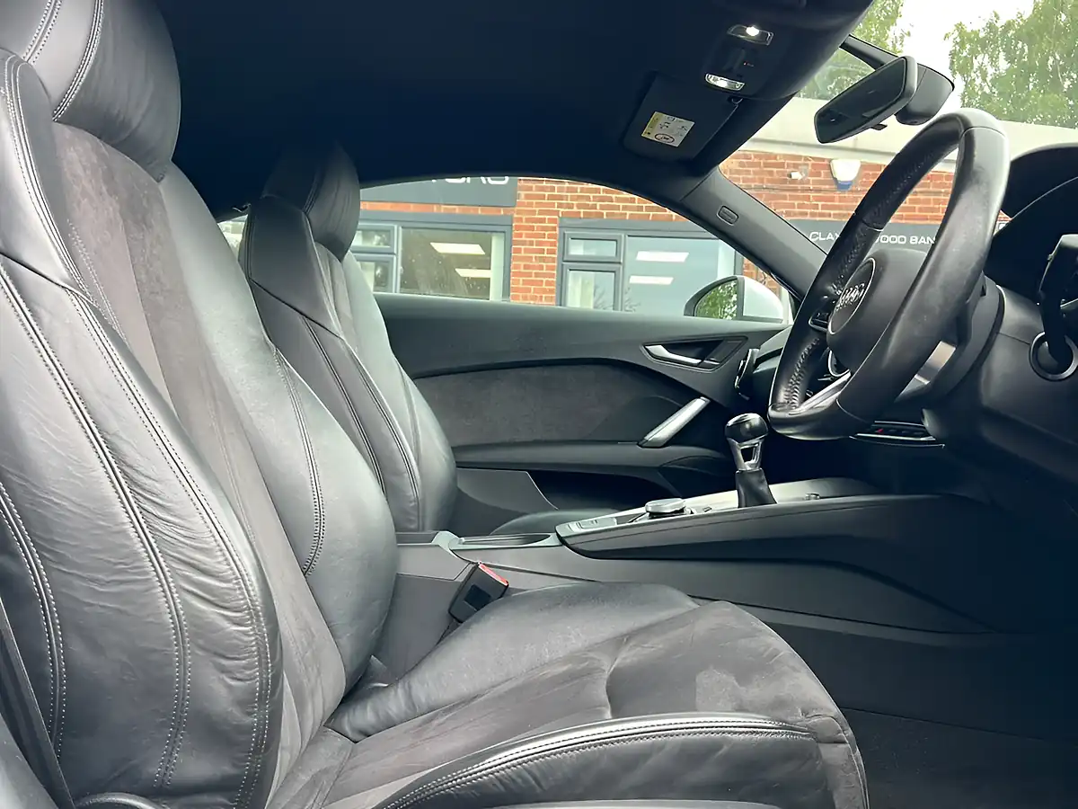 Used 2016 Audi Tt Sport White - Interior and Exterior details 12