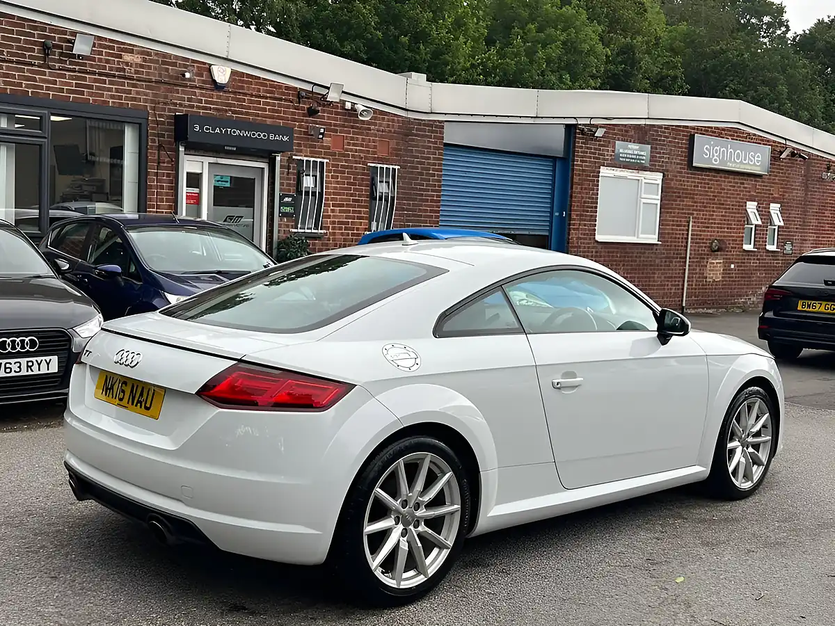 Used 2016 Audi Tt Sport White - Interior and Exterior details 8