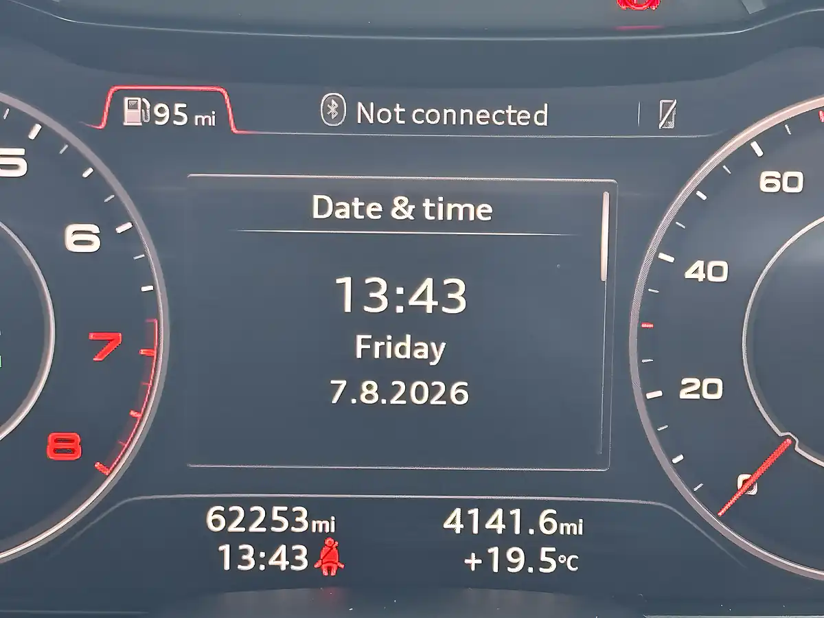 Used 2016 Audi Tt Sport White - Interior and Exterior details 17