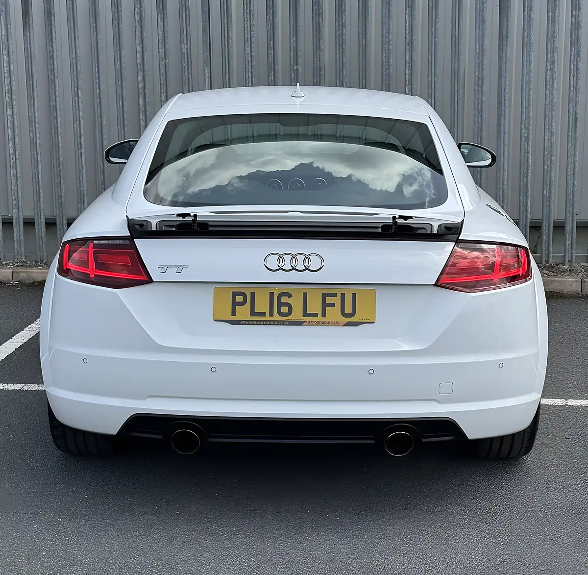 Used 2016 Audi Tt Sport White - Interior and Exterior details 6