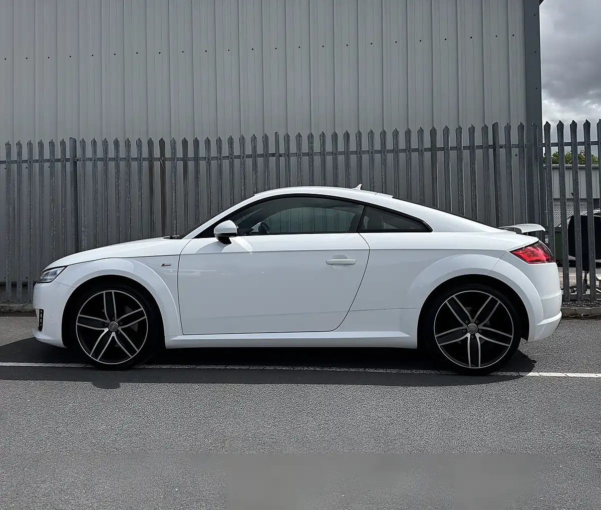 Used 2016 Audi Tt Sport White - Interior and Exterior details 8