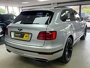 Used 2016 Bentley Bentayga Moonbeam Silver - Interior and Exterior details 4