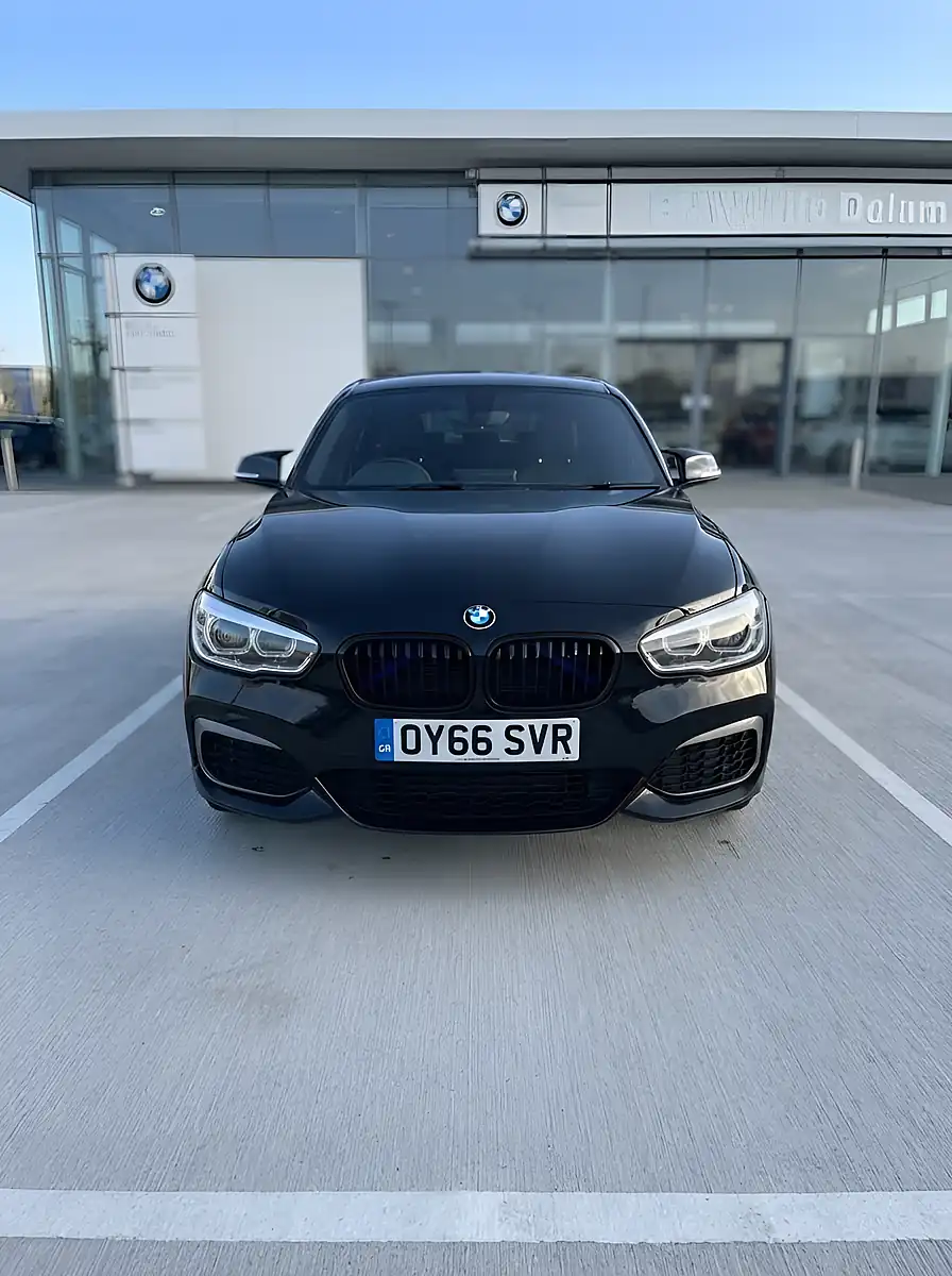 Used 2016 BMW 1 Series 5-door Black - Interior and Exterior details 2