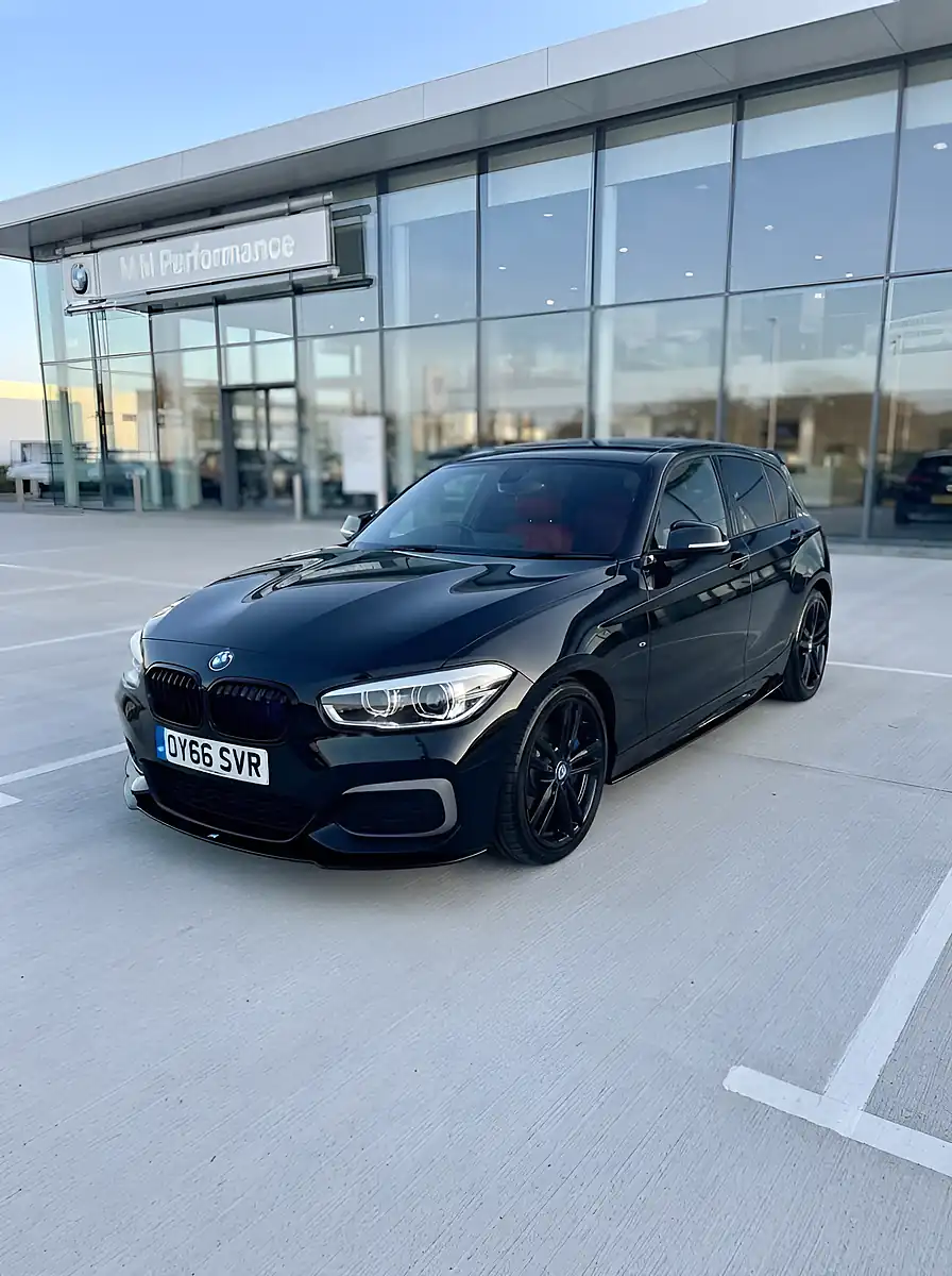 Used 2016 BMW 1 Series 5-door Black - Interior and Exterior details 4