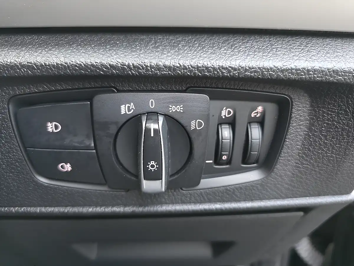 Used 2016 BMW 1 Series Ed Plus Black - Interior and Exterior details 13