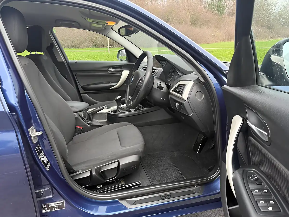 Used 2016 BMW 1 Series Ed Plus Blue - Interior and Exterior details 13