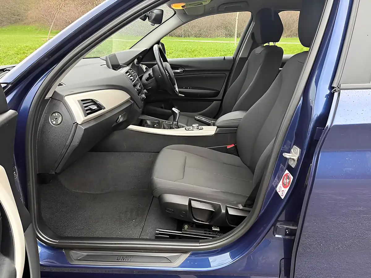 Used 2016 BMW 1 Series Ed Plus Blue - Interior and Exterior details 6