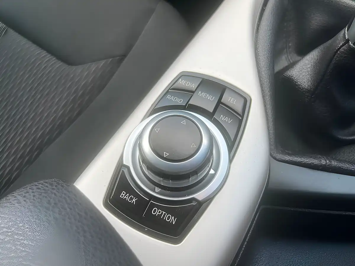 Used 2016 BMW 1 Series Ed Plus White - Interior and Exterior details 18