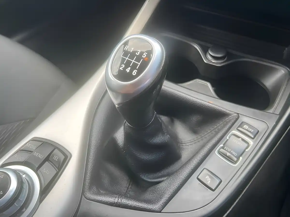 Used 2016 BMW 1 Series Ed Plus White - Interior and Exterior details 19