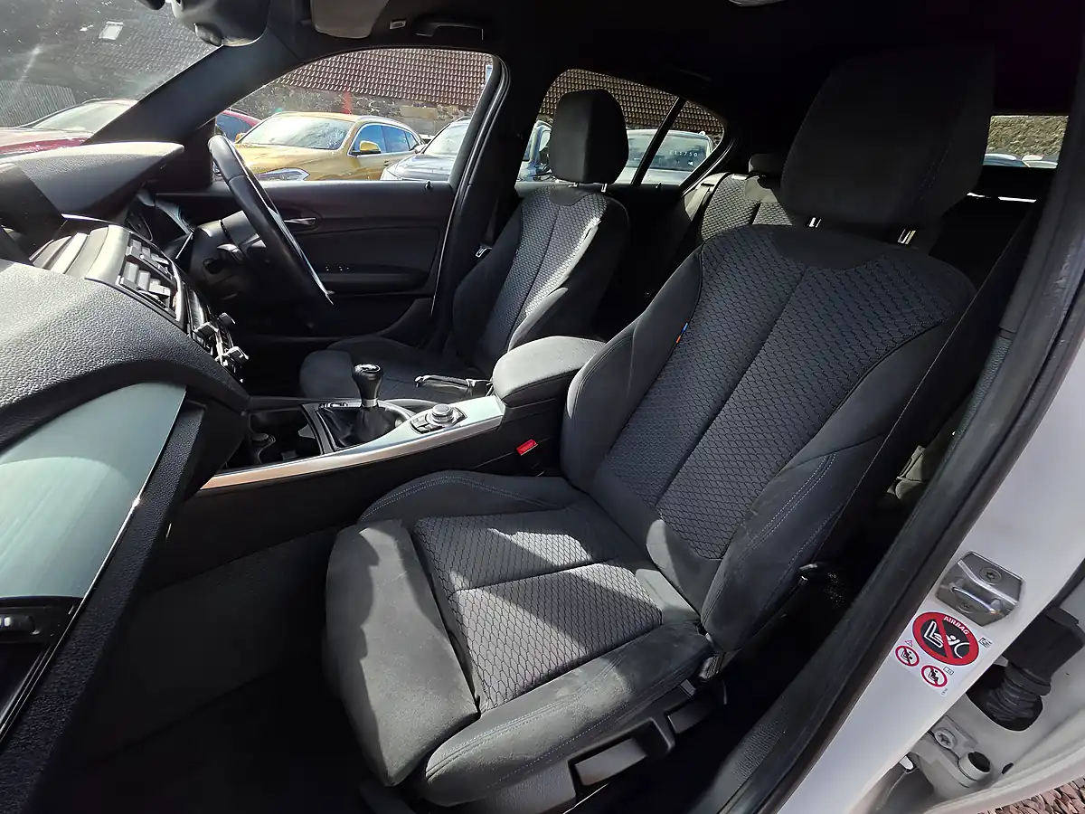 Used 2016 BMW 1 Series M Sport Alpine White - Interior and Exterior details 10