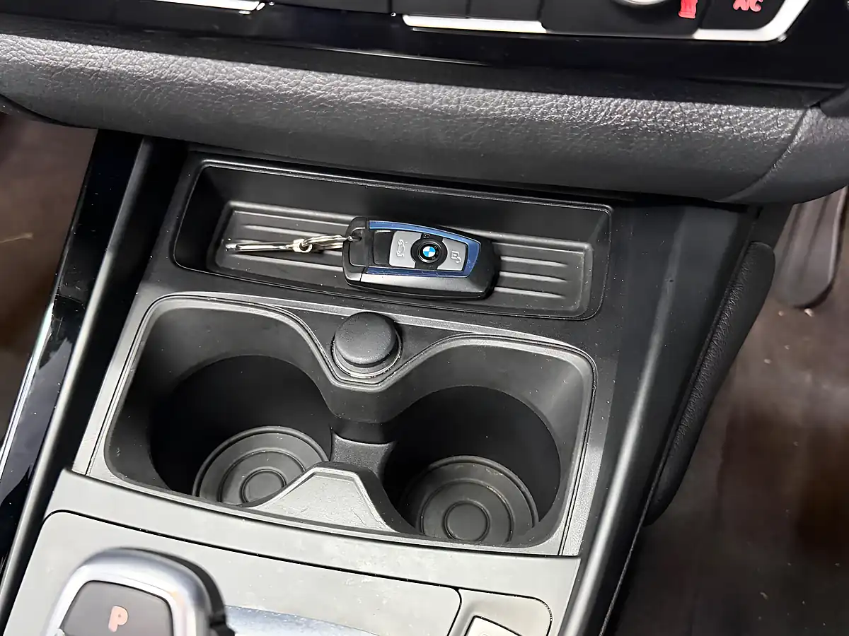 Used 2016 BMW 1 Series M Sport Silver - Interior and Exterior details 15