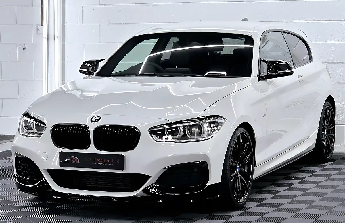 Used 2016 BMW 1 Series M135i Alpine White - Interior and Exterior details 3
