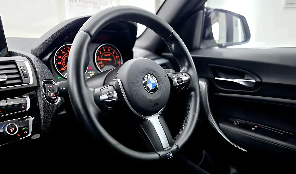 Used 2016 BMW 1 Series M135i Alpine White - Interior and Exterior details 15