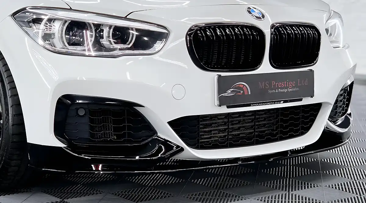 Used 2016 BMW 1 Series M135i Alpine White - Interior and Exterior details 5