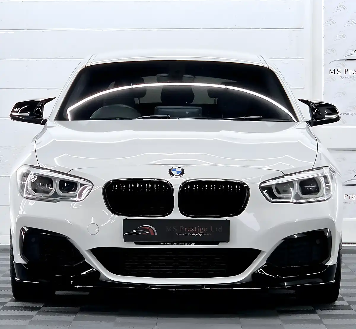 Used 2016 BMW 1 Series M135i Alpine White - Interior and Exterior details 9