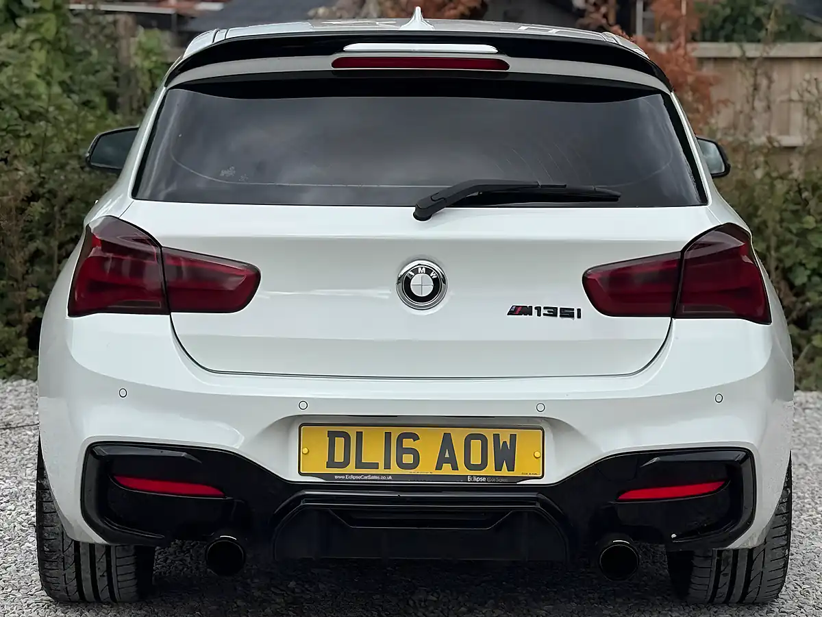 Used 2016 BMW 1 Series M135i White - Interior and Exterior details 9