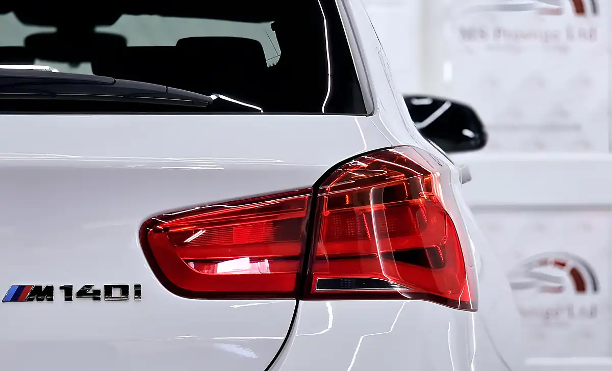 Used 2016 BMW 1 Series M140i Alpine White - Interior and Exterior details 13