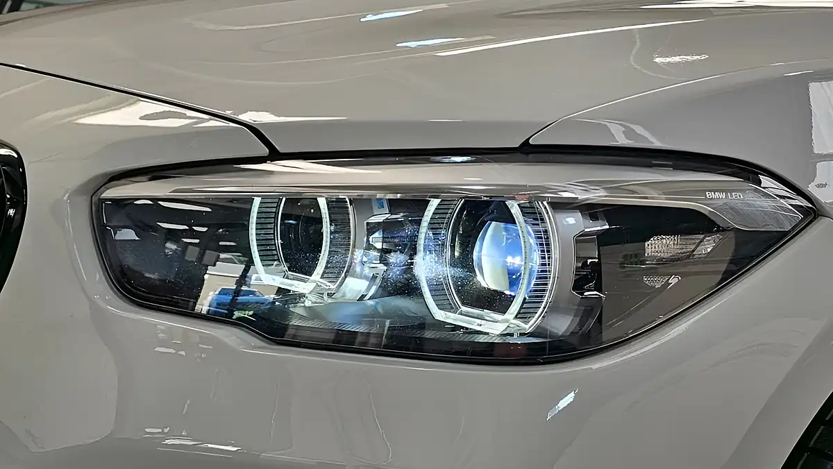 Used 2016 BMW 1 Series M140i White - Interior and Exterior details 18