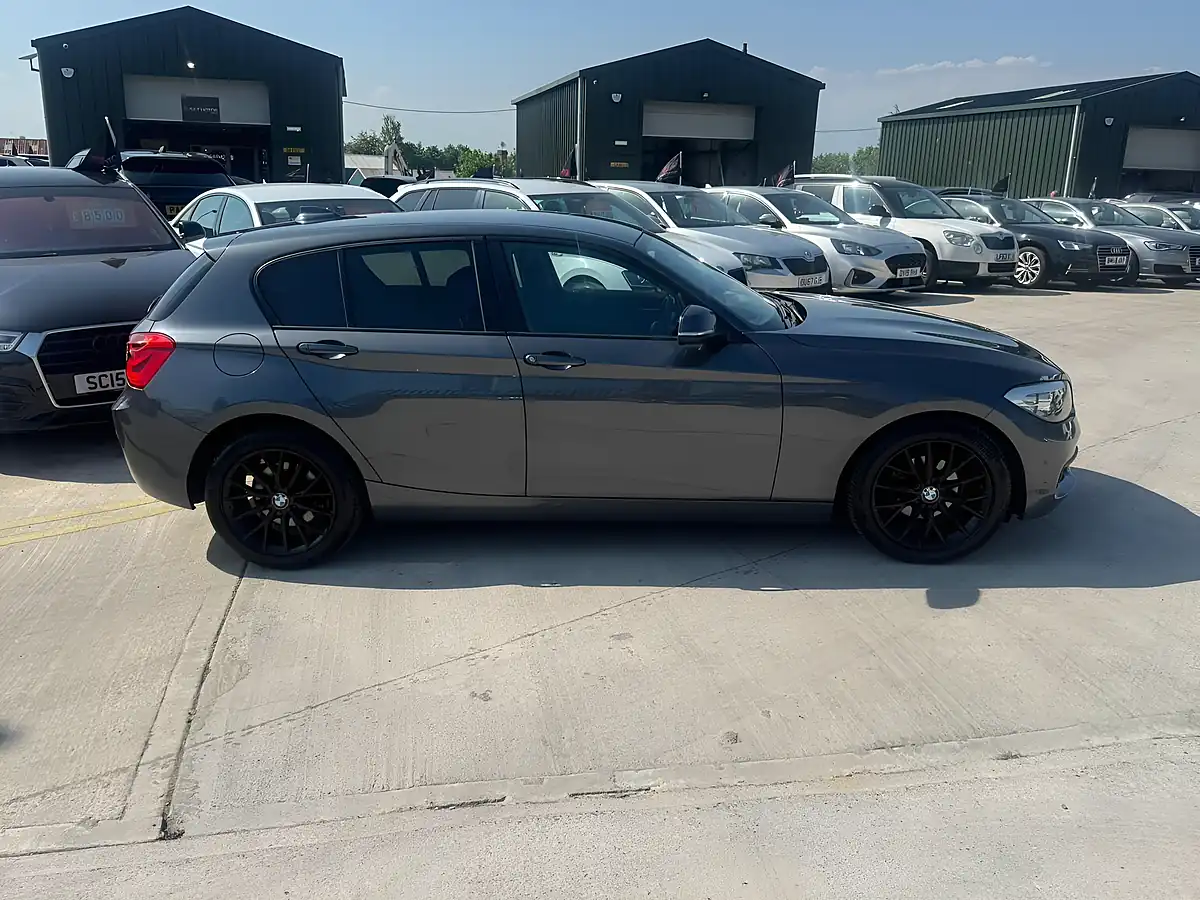 Used 2016 BMW 1 Series Se Grey - Interior and Exterior details 10