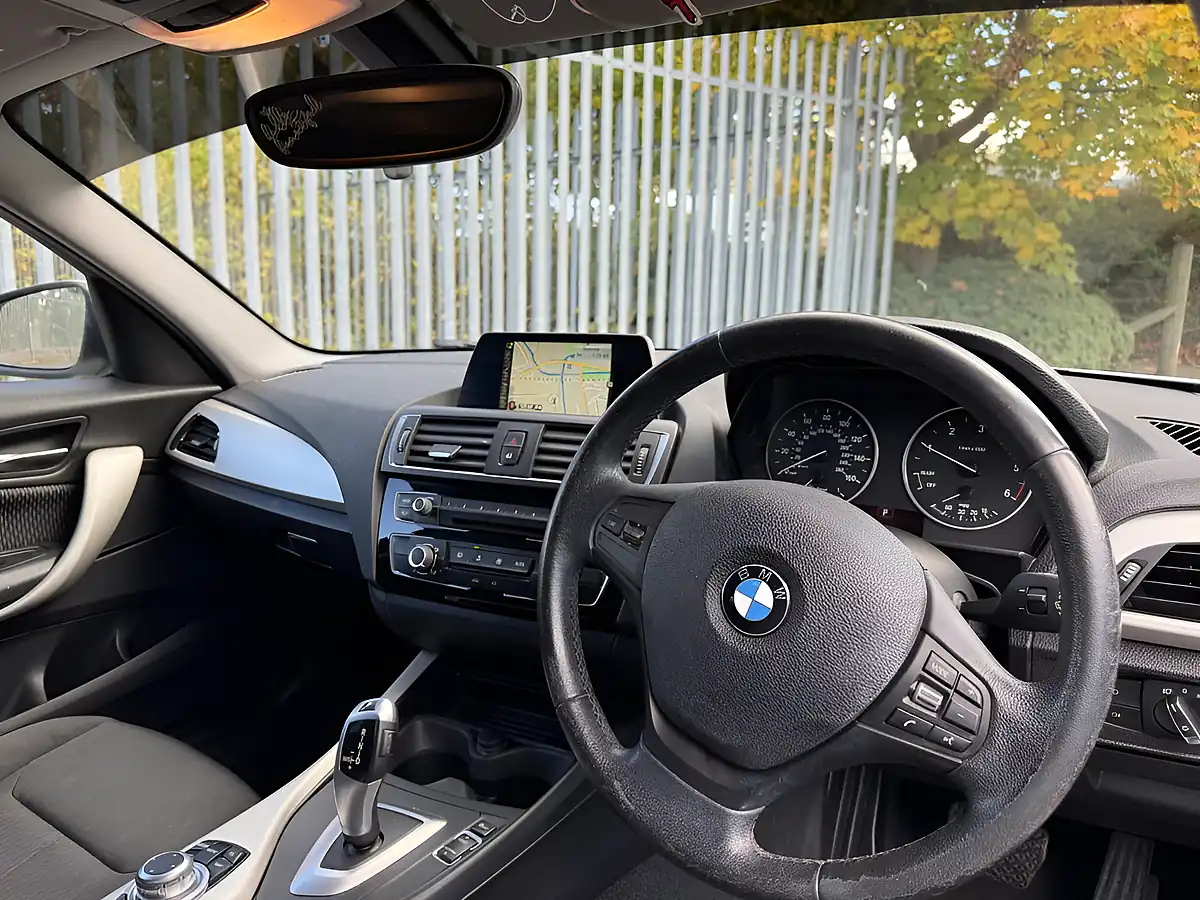 Used 2016 BMW 1 Series Se White - Interior and Exterior details 6
