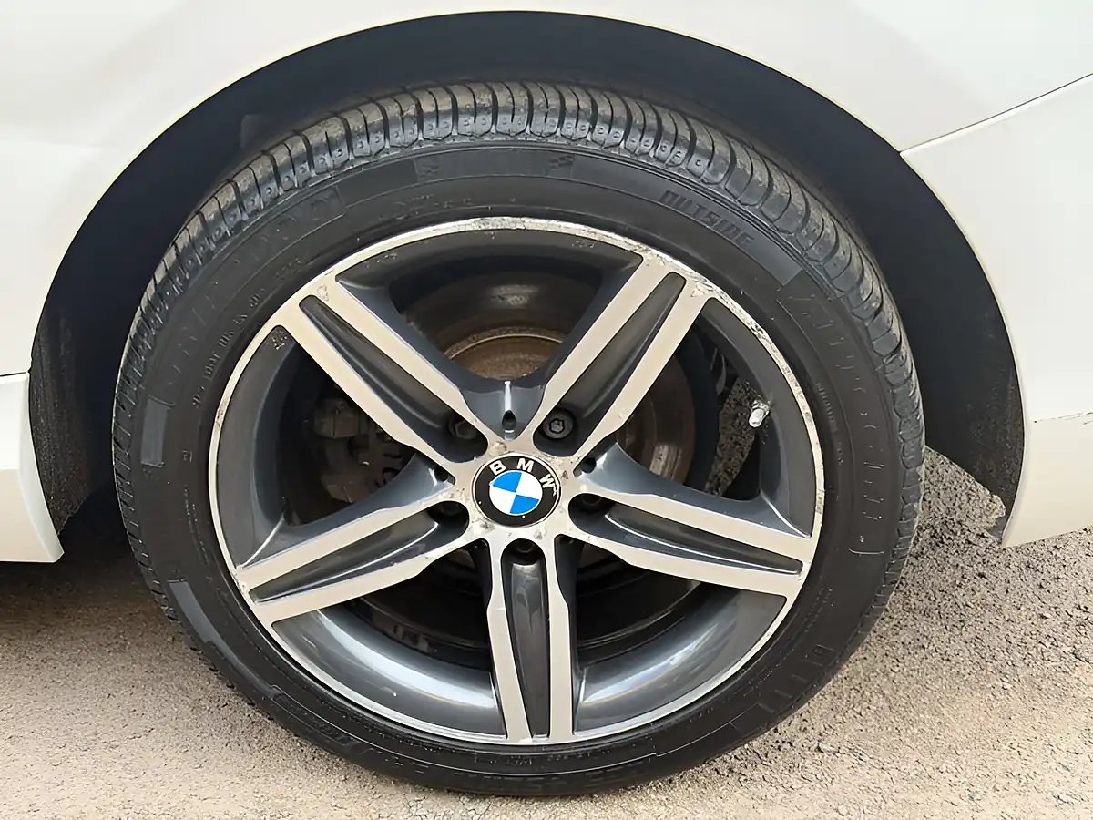 Used 2016 BMW 1 Series Sport Alpine White - Interior and Exterior details 12