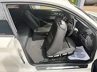 Used 2016 BMW 1 Series Sport Alpine White - Interior and Exterior details 16