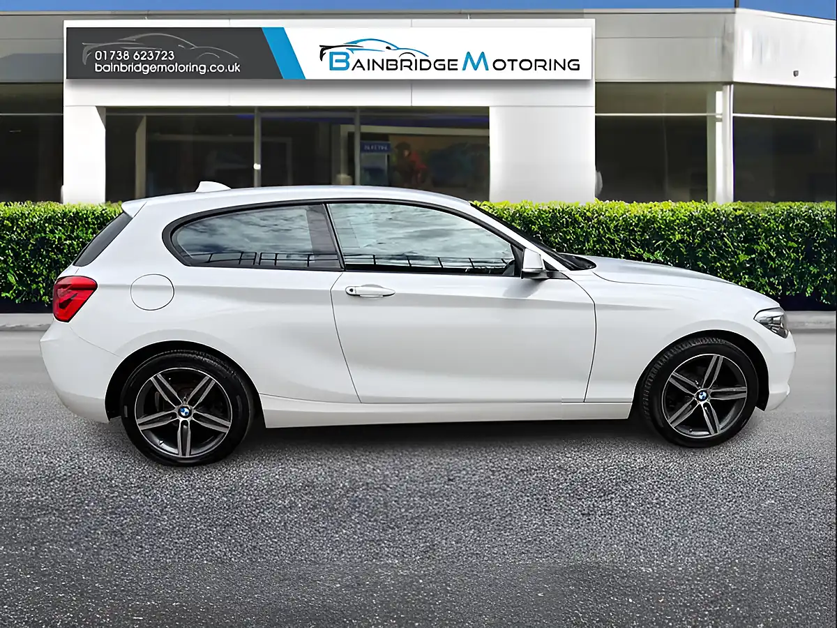 Used 2016 BMW 1 Series Sport Alpine White - Interior and Exterior details 2