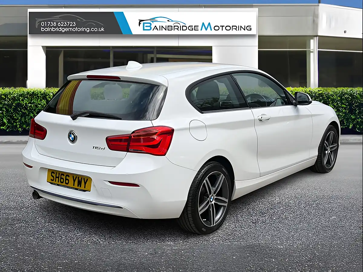 Used 2016 BMW 1 Series Sport Alpine White - Interior and Exterior details 3