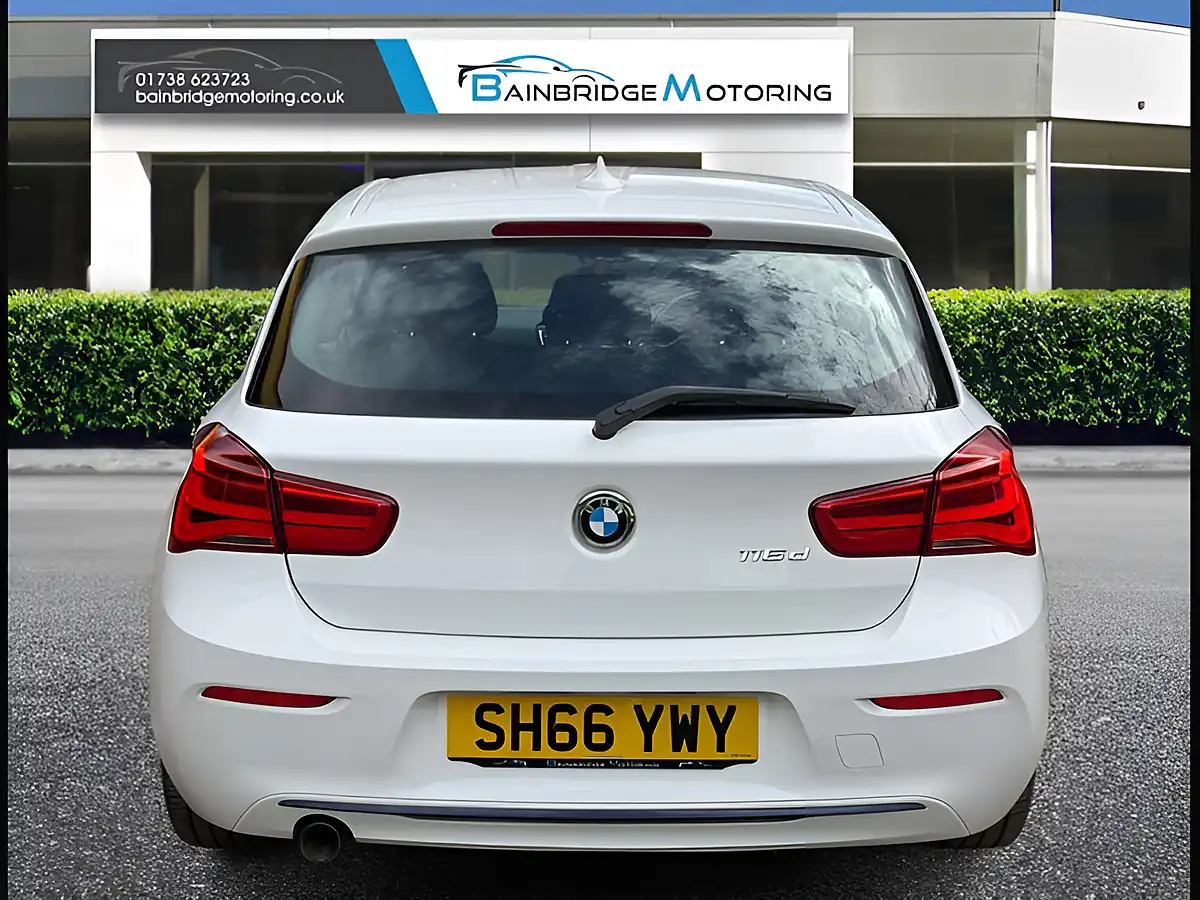 Used 2016 BMW 1 Series Sport Alpine White - Interior and Exterior details 4