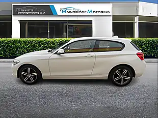 Used 2016 BMW 1 Series Sport Alpine White - Interior and Exterior details 6