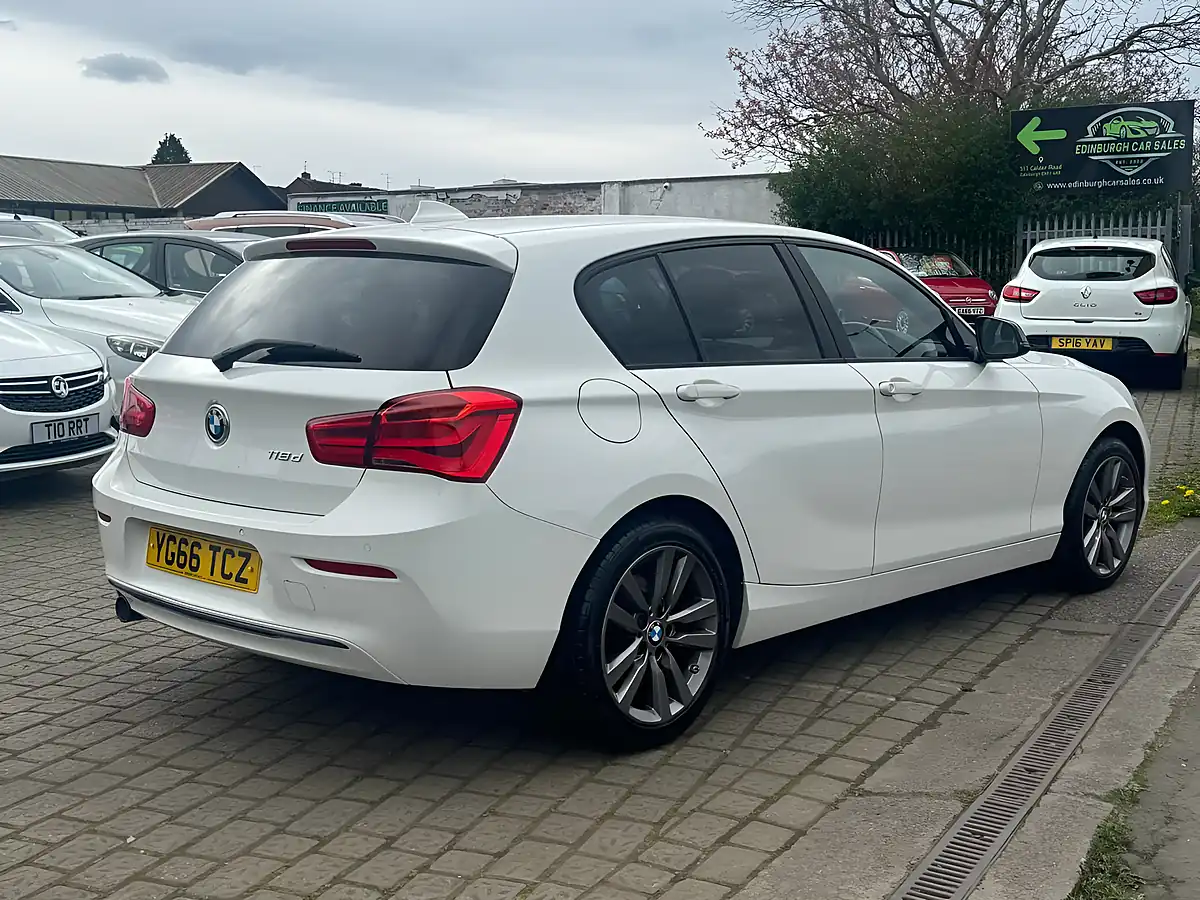 Used 2016 BMW 1 Series Sport Alpine White - Interior and Exterior details 6