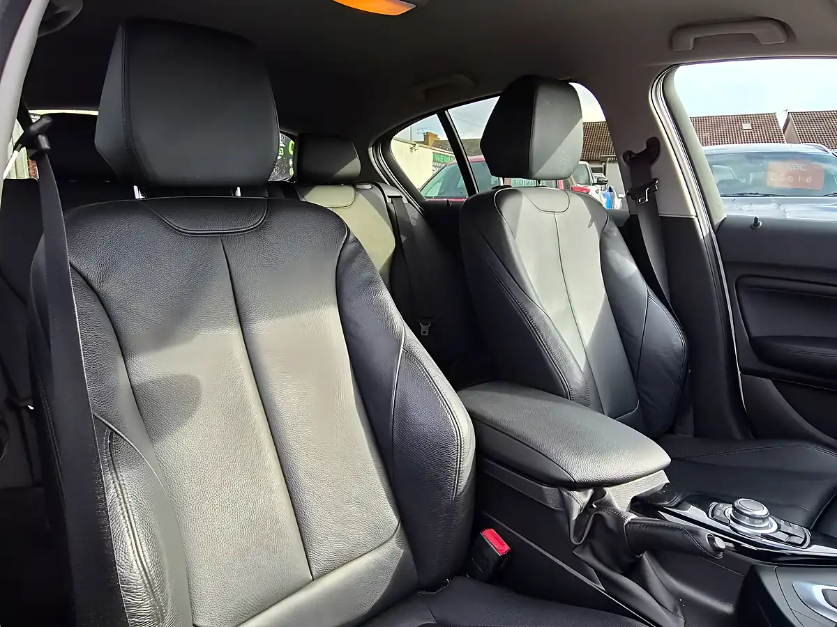 Used 2016 BMW 1 Series Sport Alpine White - Interior and Exterior details 7