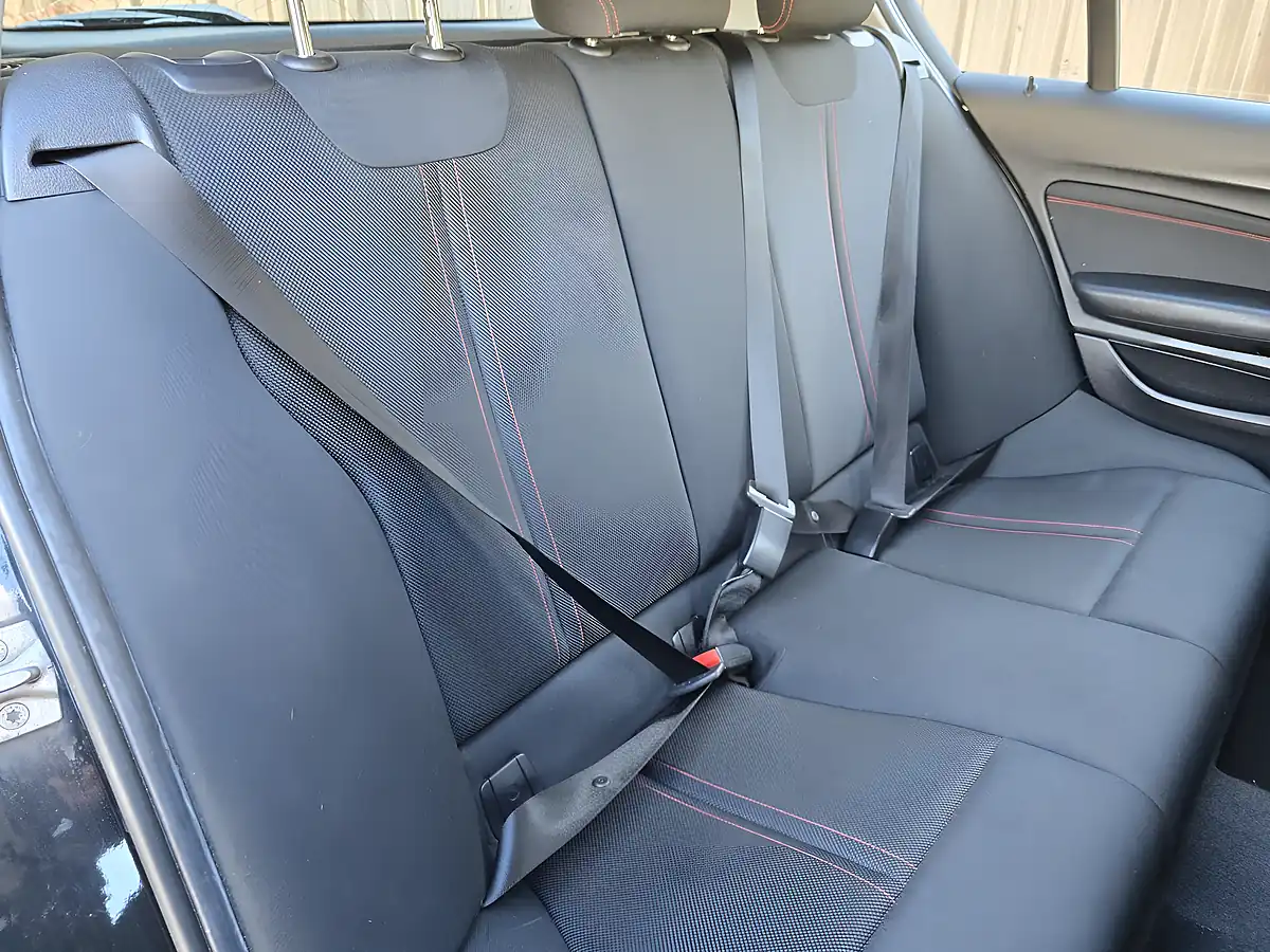 Used 2016 BMW 1 Series Sport Black - Interior and Exterior details 17
