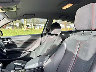 Used 2016 BMW 1 Series Sport Sapphire Black - Interior and Exterior details 10