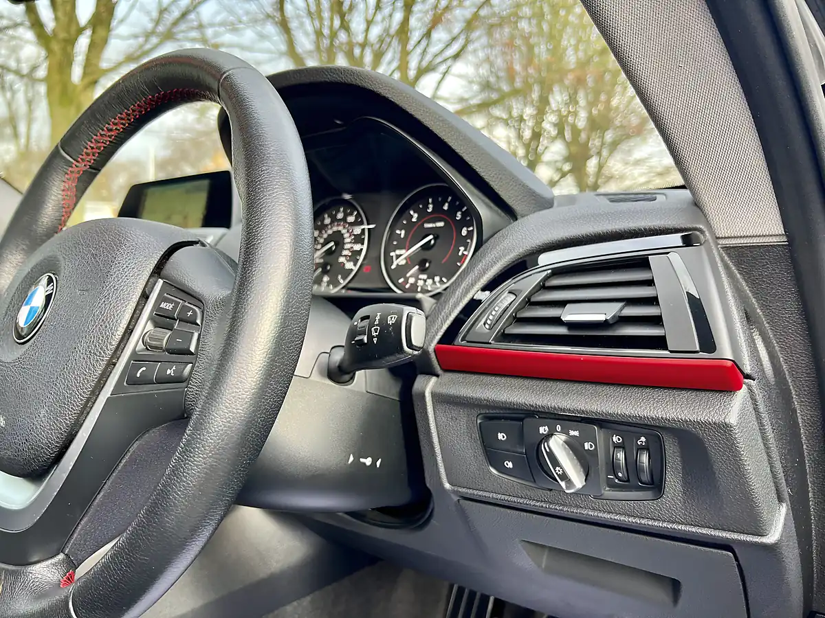 Used 2016 BMW 1 Series Sport Sapphire Black - Interior and Exterior details 6
