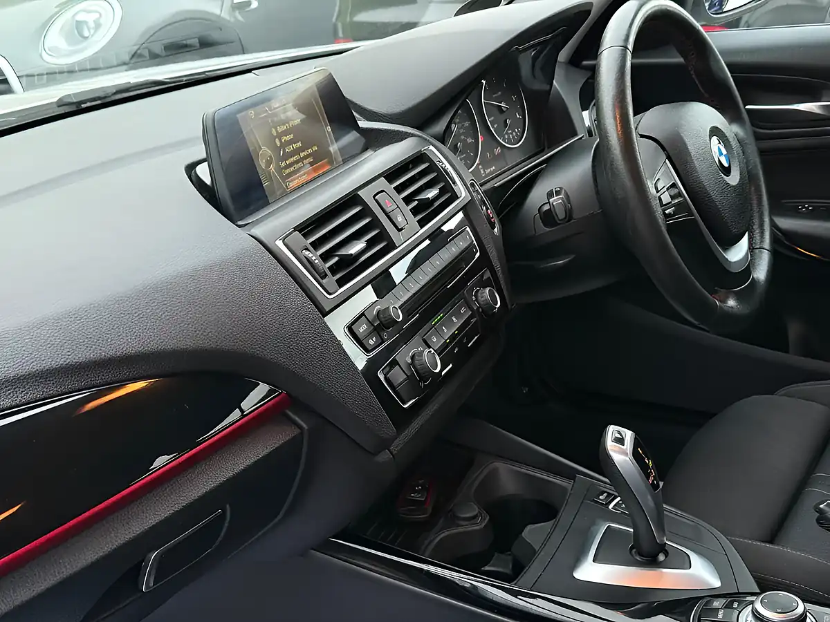Used 2016 BMW 1 Series Sport White - Interior and Exterior details 13