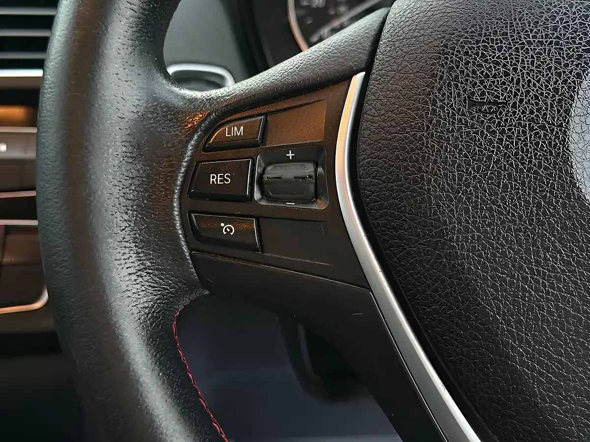 Used 2016 BMW 1 Series Sport White - Interior and Exterior details 18
