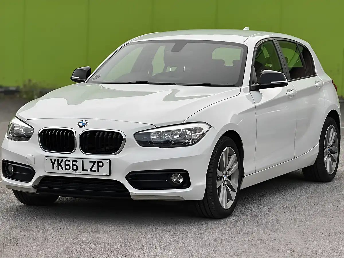Used 2016 BMW 1 Series Sport White - Interior and Exterior details 2