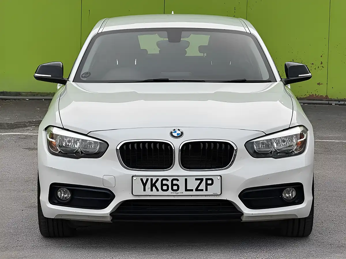 Used 2016 BMW 1 Series Sport White - Interior and Exterior details 3