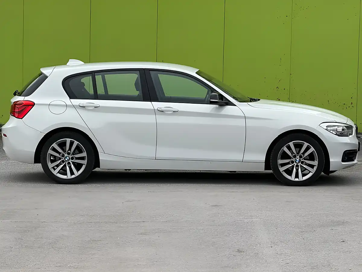 Used 2016 BMW 1 Series Sport White - Interior and Exterior details 7