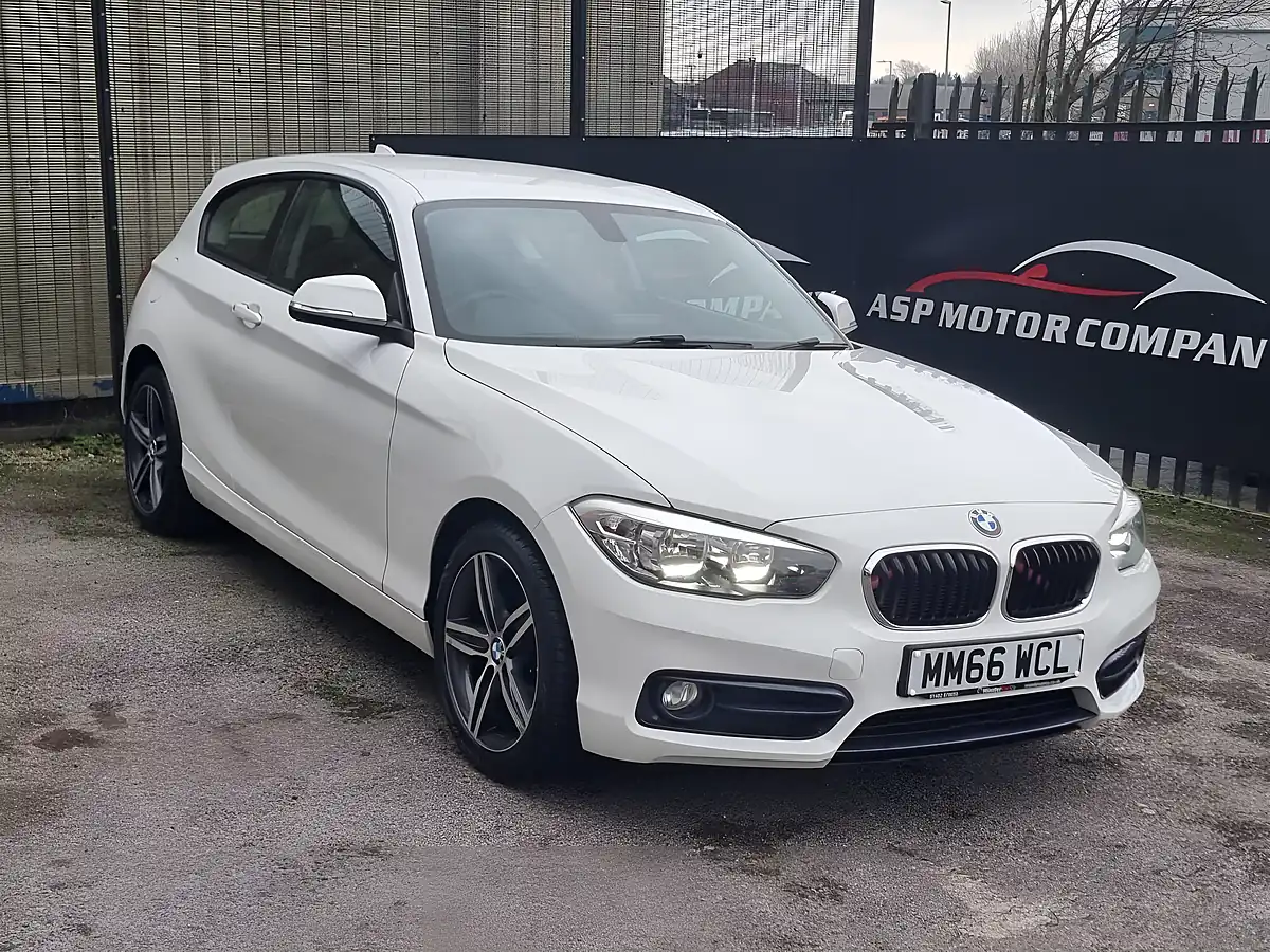 Used 2016 BMW 1 Series Sport White - Front View
