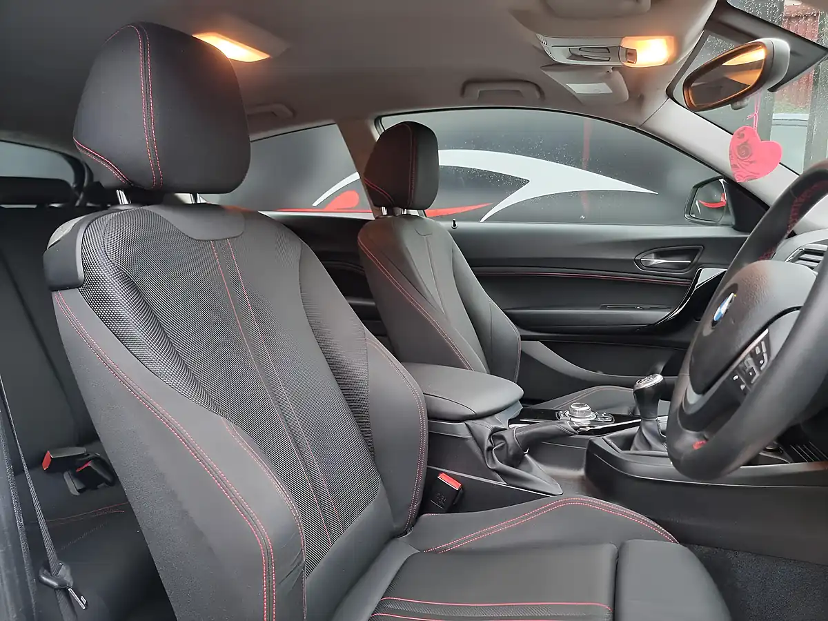 Used 2016 BMW 1 Series Sport White - Interior and Exterior details 12